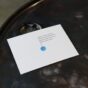 "Fokus auf das Schöne"-Postkarte, die Dir aufzeigen soll, was Du alles Schönes anstellen könntest.