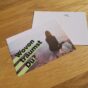 "Wovon träumst Du?"-Postkarte der "geradeda popupkirche" für 4,00 € je 5 Stück im Store von ruach.jetzt.