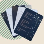 Das "Segen und Gebet"-Postkarten-Set beinhaltet Worte der Pastorin Josephine Teske.